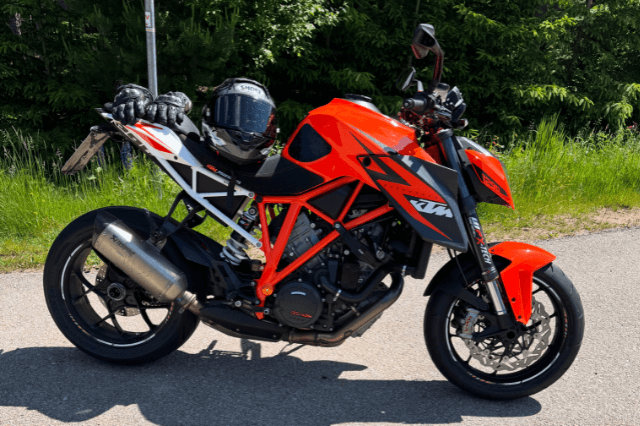 eine KTM Superduke R aus 2015