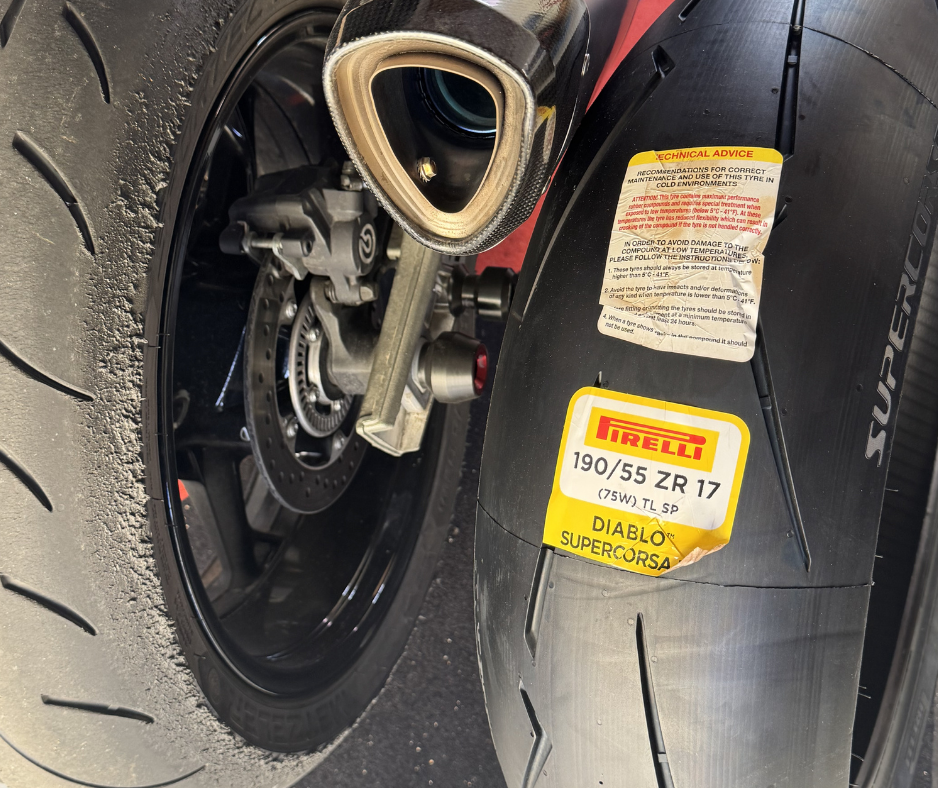 Pirelli Diablo Supercorsa V4