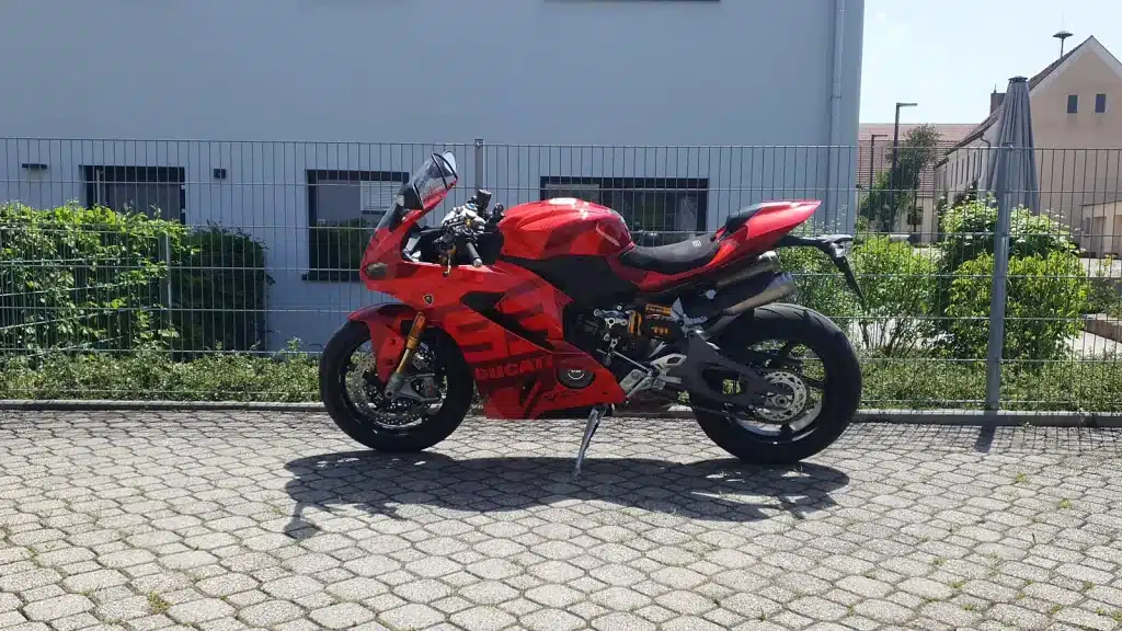 Ducati Panigale V2 MM93: Preis, Daten & Besonderheiten der Marc-Márquez-Edition 3 ducati panigale v2 mm93 0101 seitenprofil 1600x900 1